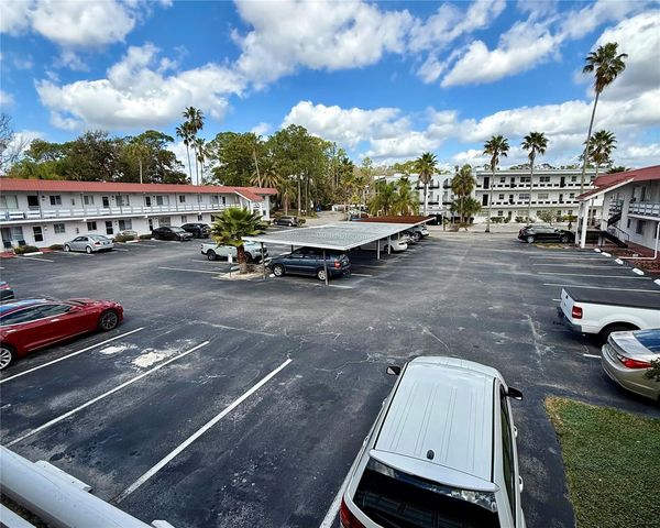 1100 MARTINIQUE DRIVE 105, Winter Haven, FL 33884