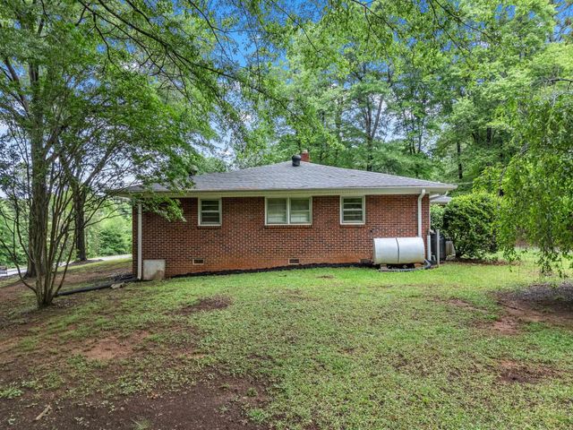 151 Donald Road, Spartanburg, SC 29307