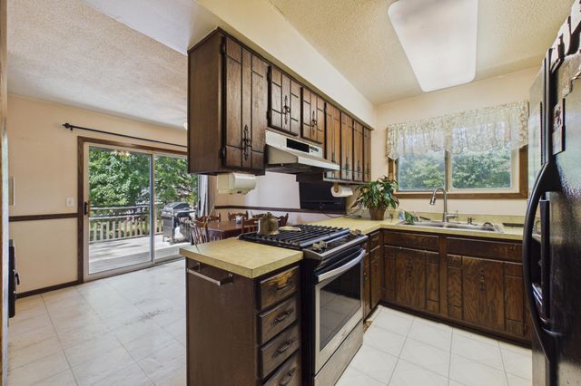 6006 Lower 131st Street Court, Apple Valley, MN 55124