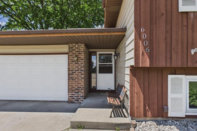 6006 Lower 131st Street Court, Apple Valley, MN 55124