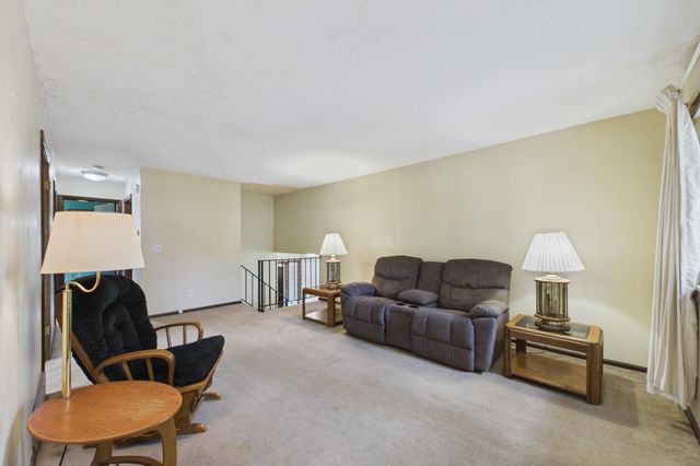 6006 Lower 131st Street Court, Apple Valley, MN 55124