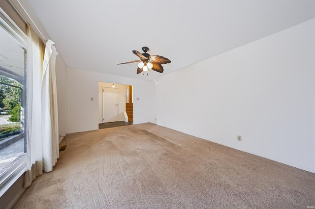 1113 Westchester Court, Evansville, IN 47710