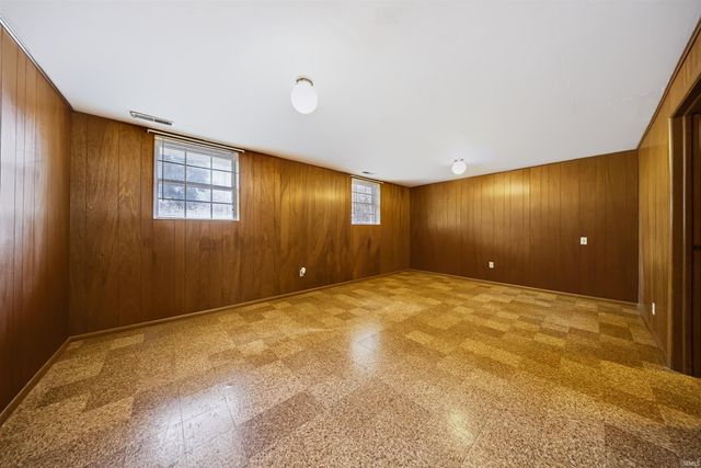 1113 Westchester Court, Evansville, IN 47710