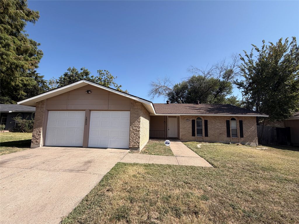 1803 Wickersham Drive, Arlington, TX 76014