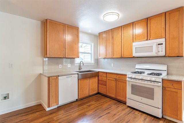 910 Tamara Lane, Grand Prairie, TX 75051