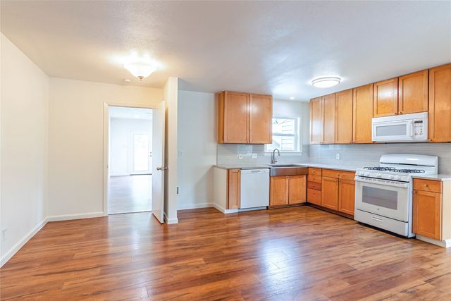 910 Tamara Lane, Grand Prairie, TX 75051