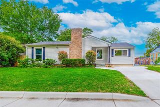 910 Tamara Lane, Grand Prairie, TX 75051