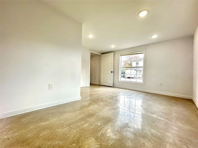 808 Oakhurst Street 3, Houston, TX 77023