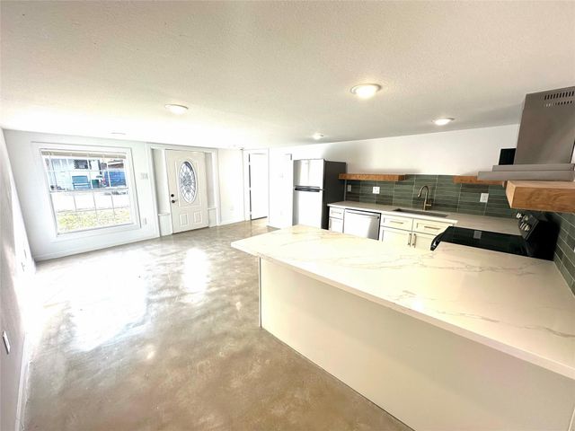 808 Oakhurst Street 3, Houston, TX 77023