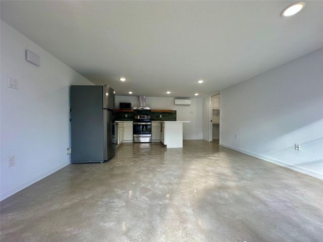 808 Oakhurst Street 3, Houston, TX 77023