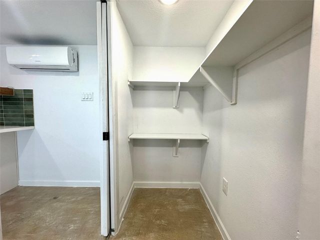 808 Oakhurst Street 3, Houston, TX 77023