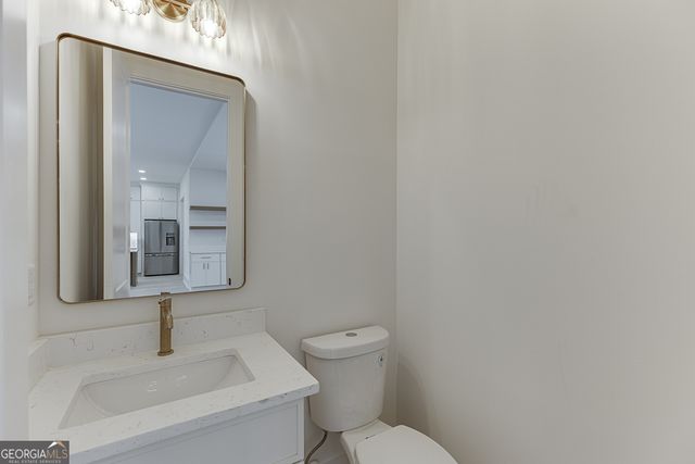 5422 Copper Creek, Flowery Branch, GA 30542