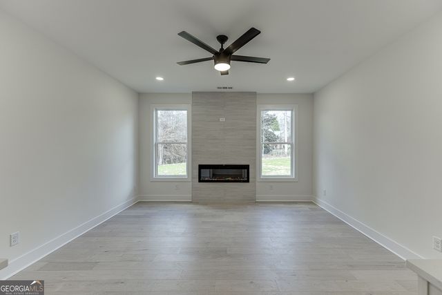 5422 Copper Creek, Flowery Branch, GA 30542