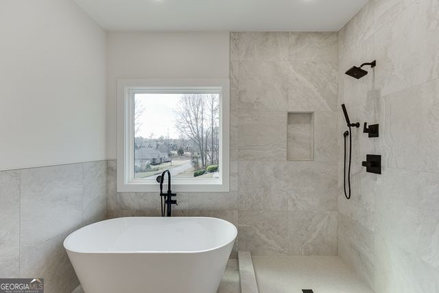 5422 Copper Creek, Flowery Branch, GA 30542