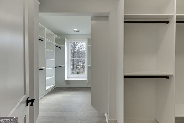 5422 Copper Creek, Flowery Branch, GA 30542