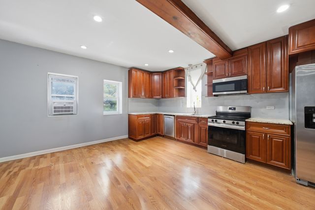 4915 W 30th Street, Cicero, IL 60804