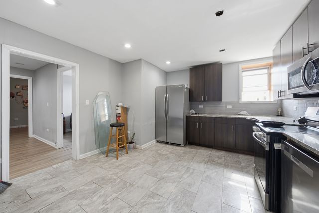 4915 W 30th Street, Cicero, IL 60804