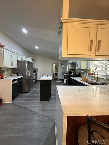 20401 Soledad Canyon Road 406, Canyon Country (santa Clarita), CA 91351