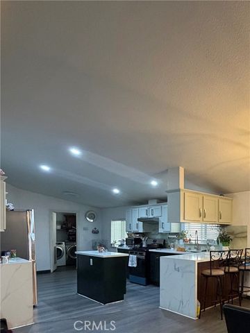 20401 Soledad Canyon Road 406, Canyon Country (santa Clarita), CA 91351