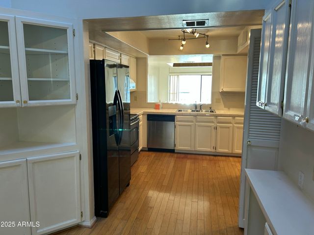 5736 N 25TH Street, Phoenix, AZ 85016