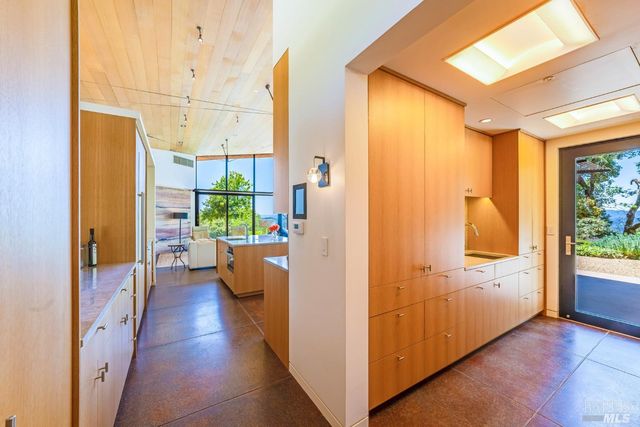 24000 Fig Tree Ln, Yorkville, CA 95494