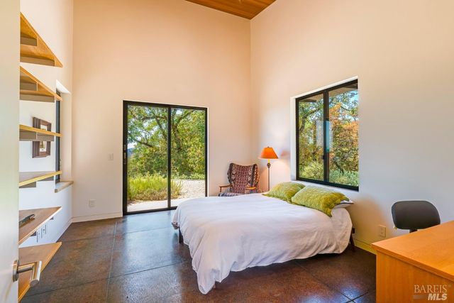 24000 Fig Tree Ln, Yorkville, CA 95494