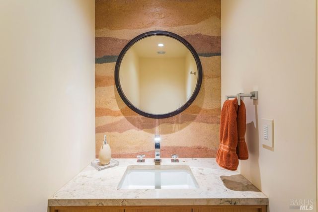 24000 Fig Tree Ln, Yorkville, CA 95494