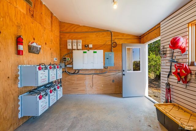 24000 Fig Tree Ln, Yorkville, CA 95494