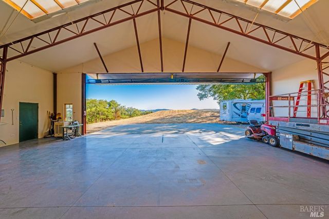 24000 Fig Tree Ln, Yorkville, CA 95494