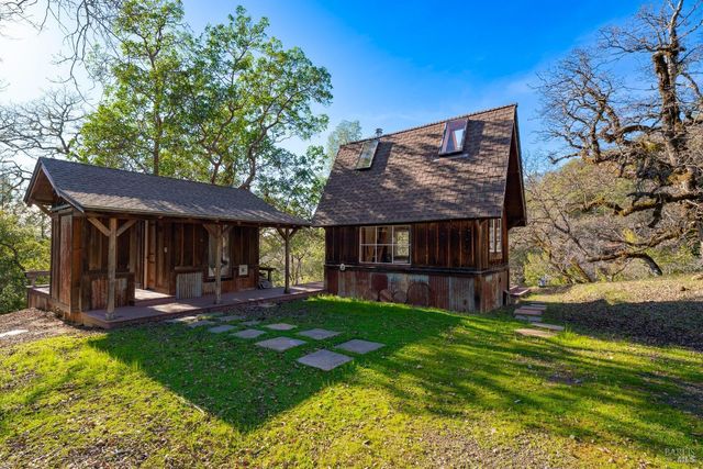 24000 Fig Tree Ln, Yorkville, CA 95494