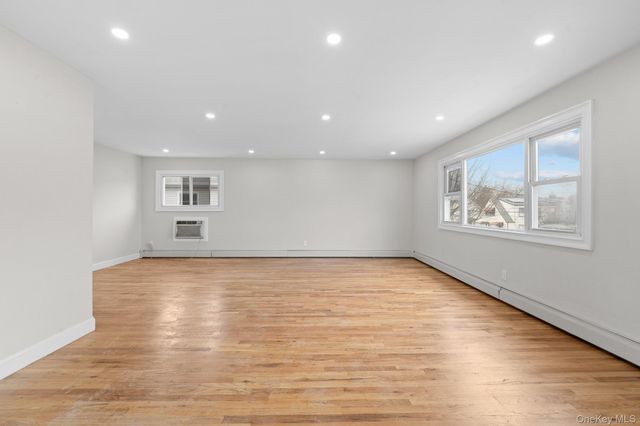 14101 255th Street, Rosedale, NY 11422