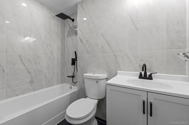 14101 255th Street, Rosedale, NY 11422