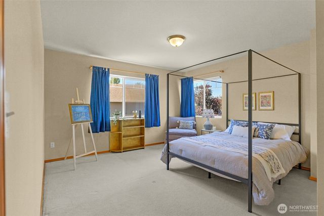 250 Pasco Drive NE, Renton, WA 98059