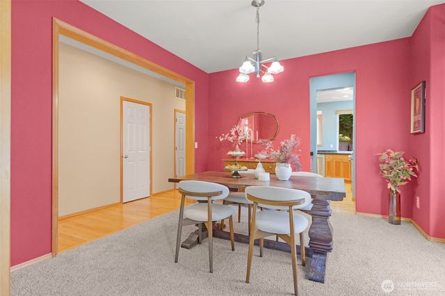 250 Pasco Drive NE, Renton, WA 98059