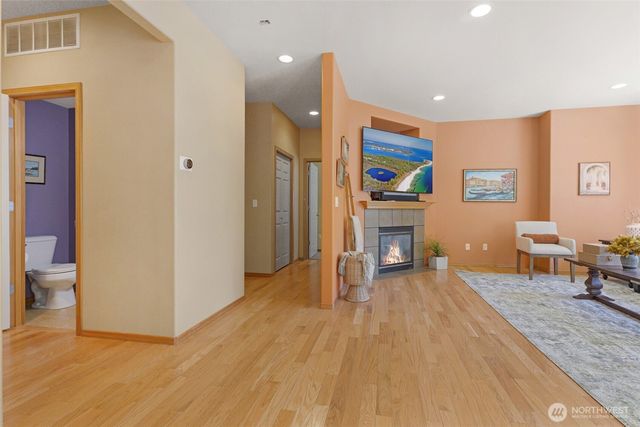 250 Pasco Drive NE, Renton, WA 98059