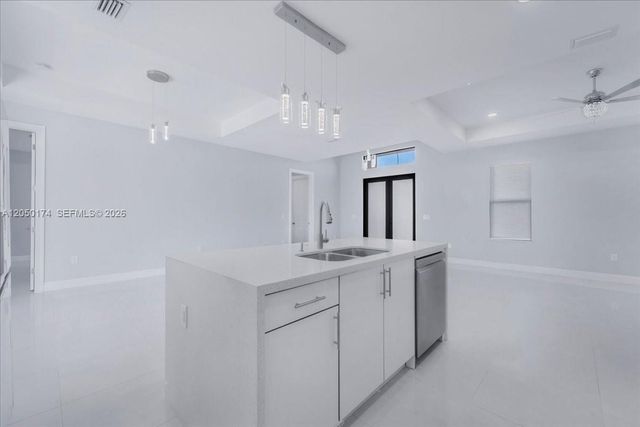 1114 NE 7th, Cape Coral, FL 33909
