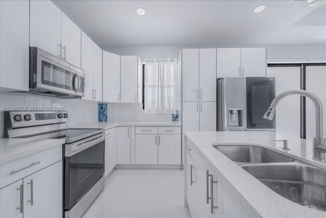 1114 NE 7th, Cape Coral, FL 33909