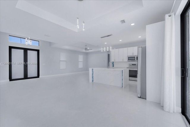 1114 NE 7th, Cape Coral, FL 33909