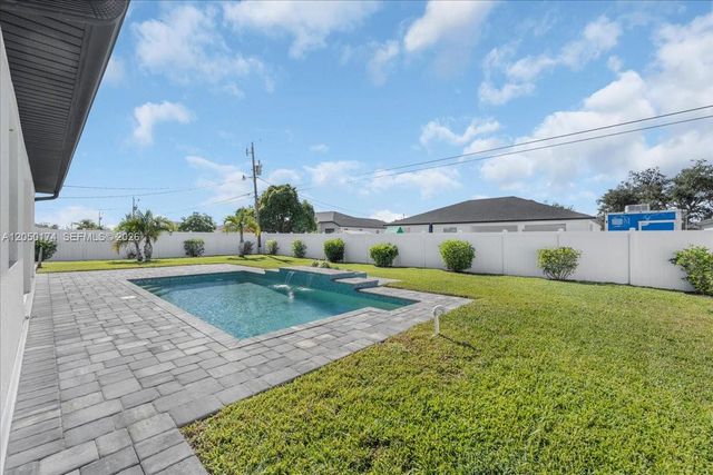 1114 NE 7th, Cape Coral, FL 33909