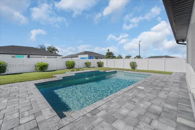 1114 NE 7th, Cape Coral, FL 33909