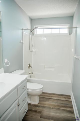 121 Spring Chase Circle, Kathleen, GA 31047