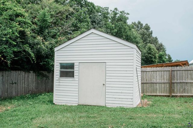 121 Spring Chase Circle, Kathleen, GA 31047