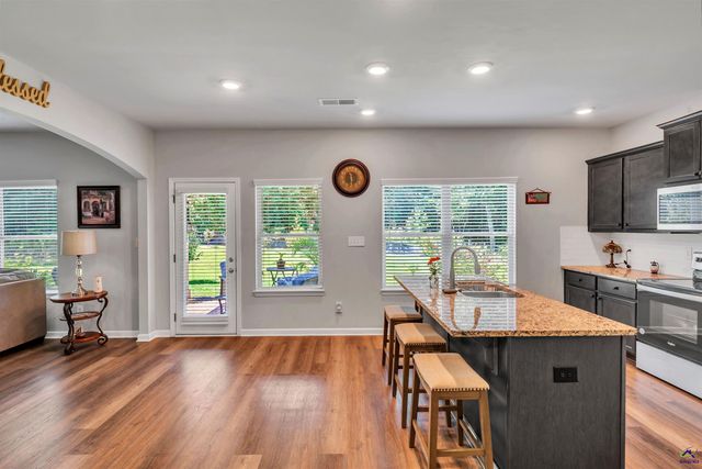 215 Tyndall Way, Perry, GA 31069