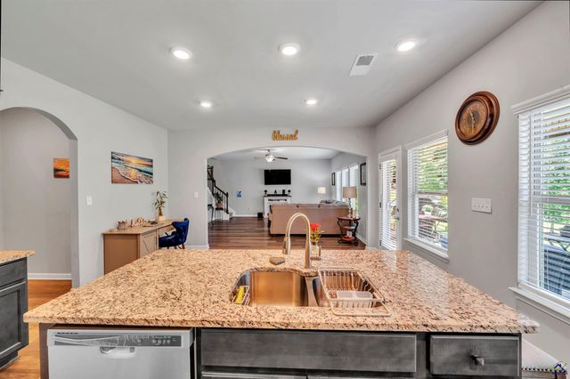215 Tyndall Way, Perry, GA 31069