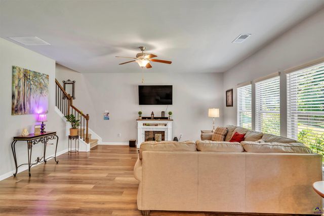 215 Tyndall Way, Perry, GA 31069