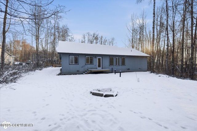 4570 S Navigators Circle, Wasilla, AK 99623
