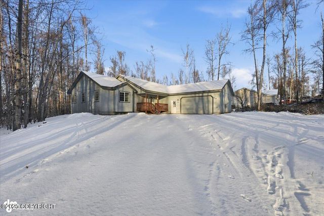 4570 S Navigators Circle, Wasilla, AK 99623