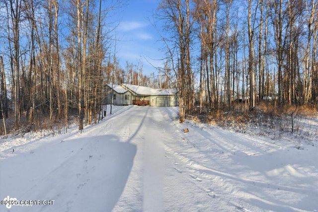 4570 S Navigators Circle, Wasilla, AK 99623