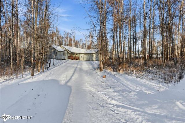 4570 S Navigators Circle, Wasilla, AK 99623