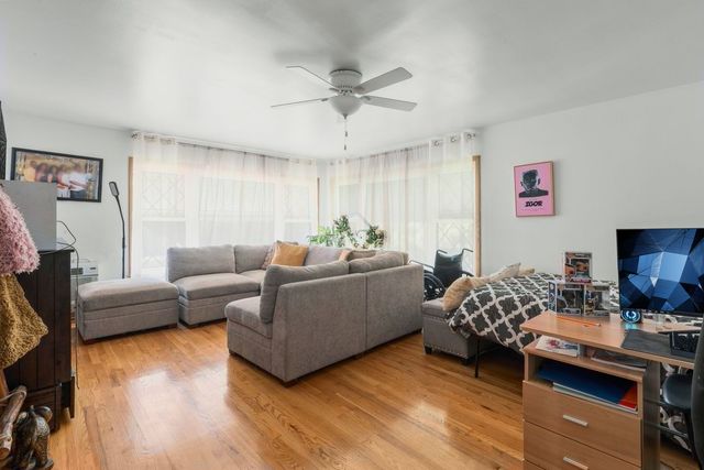 2501 N Mont Clare Avenue, Chicago, IL 60707